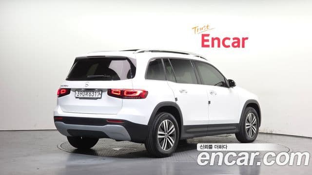 Mercedes-Benz GLB-Class 2021 — Şəkil 2/20