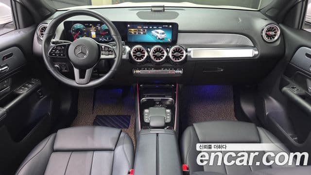 Mercedes-Benz GLB-Class 2021 — Şəkil 7/20
