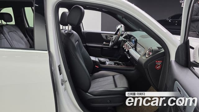 Mercedes-Benz GLB-Class 2021 — Şəkil 12/20