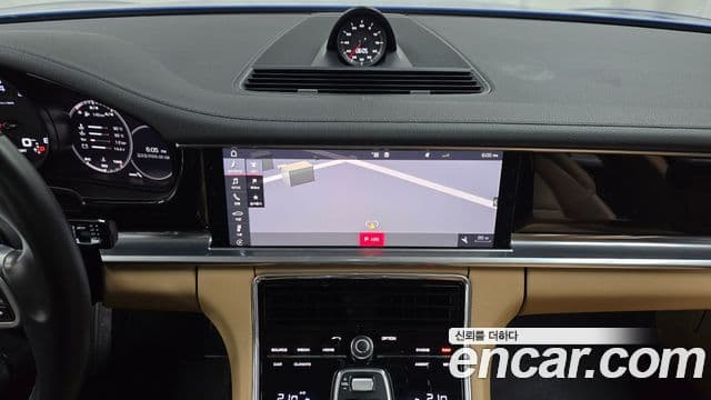 Porsche Panamera 2018 — Фото 13/20