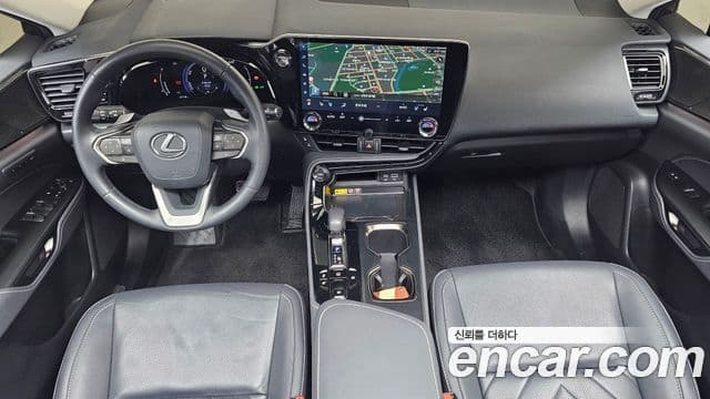 Lexus NX350h 2025 — Photo 27/37