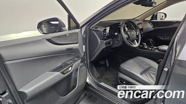 Lexus NX350h 2025 — Photo 17/37