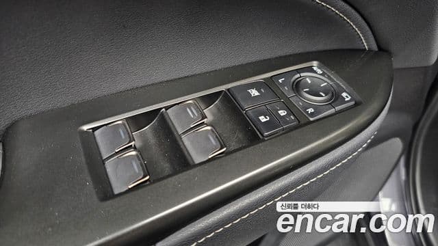 Lexus NX350h 2025 — Photo 32/37