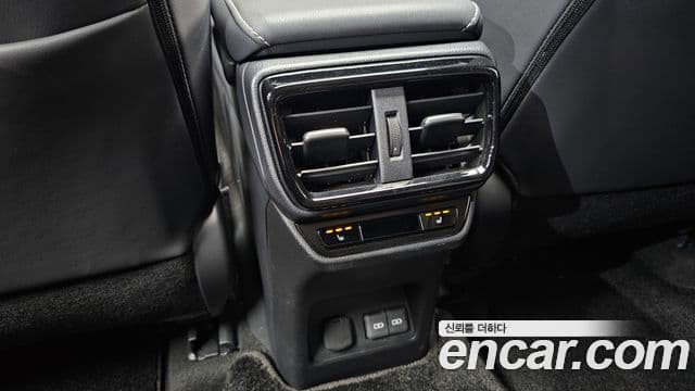 Lexus NX350h 2025 — Photo 28/37