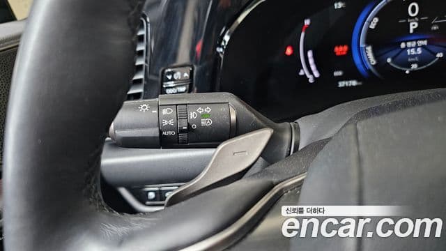 Lexus NX350h 2025 — Photo 34/37
