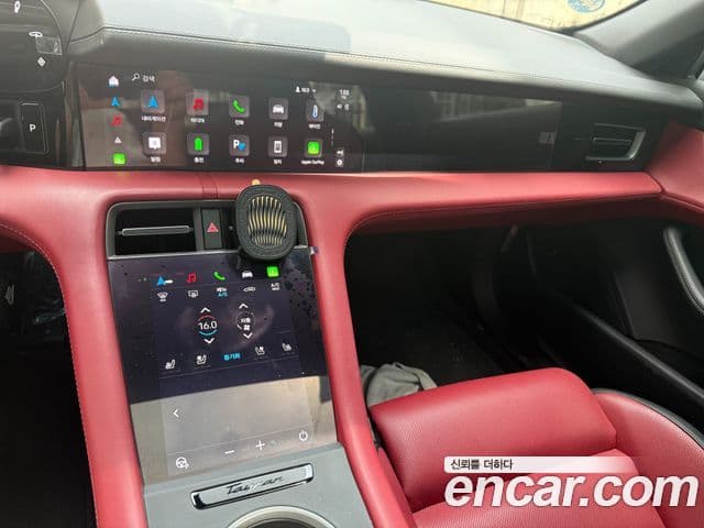Porsche Taycan 2025 — Şəkil 7/20