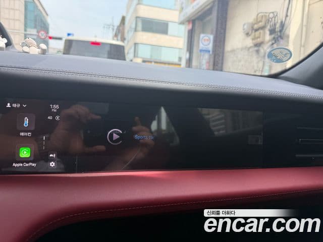 Porsche Taycan 2025 — Şəkil 12/20