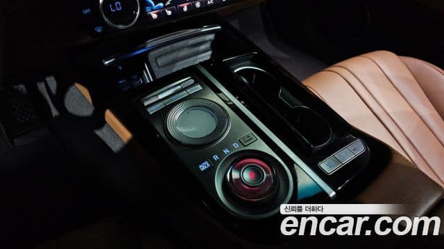 Genesis Electrified G80 2021 — Şəkil 9/20
