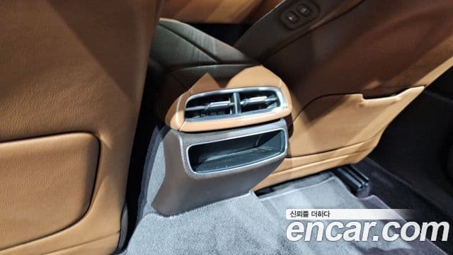 Genesis G80 2021 — Photo 25/32