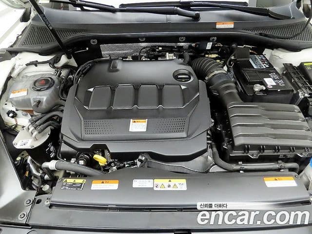 Volkswagen Passat GT 2022 — ფოტო 14/14
