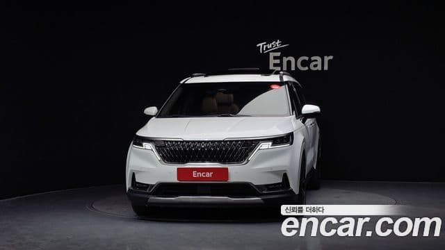 Kia Carnival 2021 — ფოტო 10/20