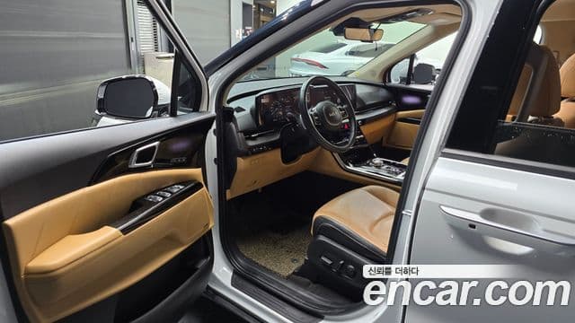 Kia Carnival 2021 — ფოტო 9/20