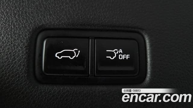 Kia Carnival 2021 — ფოტო 7/20