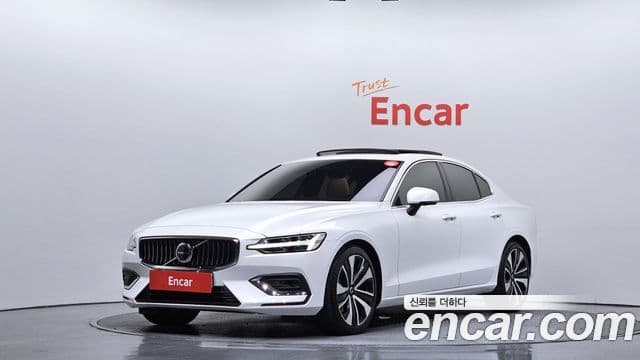 Volvo S60 2023 — Şəkil 1/20