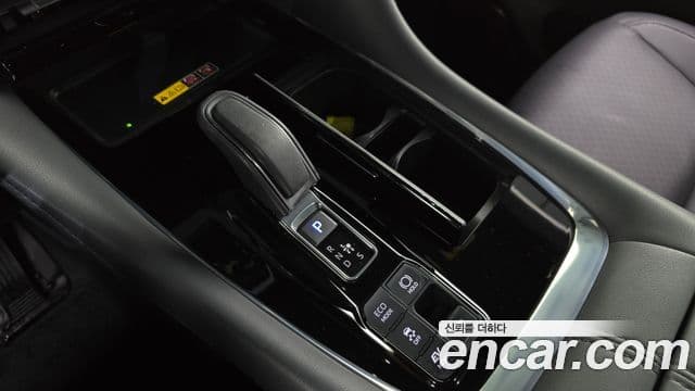 Toyota Alphard 2024 — Şəkil 9/20