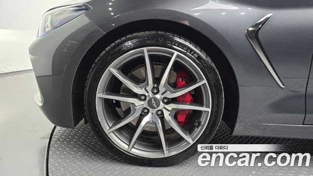 Genesis G70 2019 — ფოტო 5/20