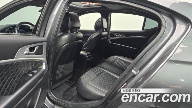 Genesis G70 2019 — ფოტო 11/20
