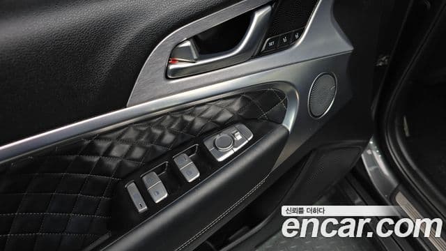 Genesis G70 2019 — ფოტო 15/20