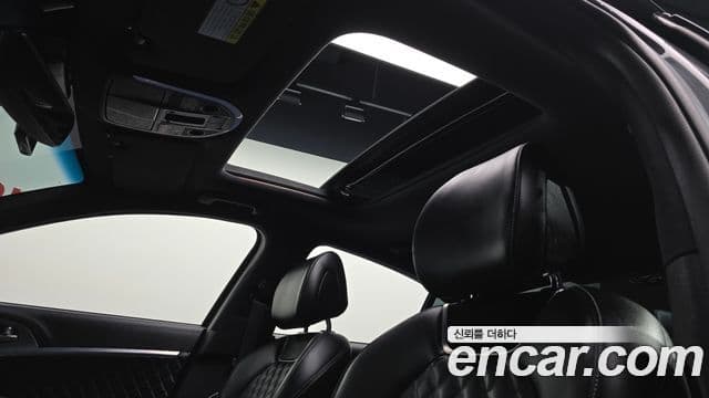 Genesis G70 2019 — ფოტო 19/20