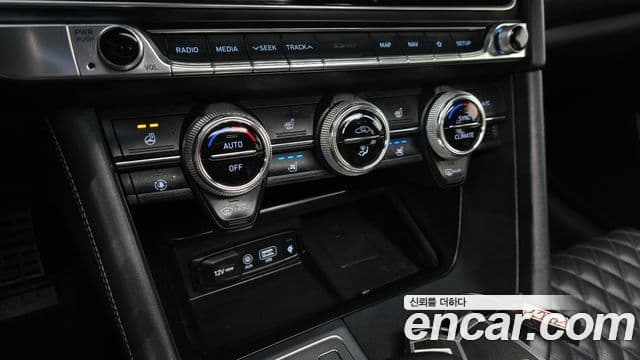 Genesis G70 2019 — Photo 29/34