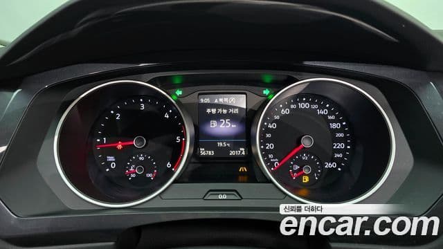 Volkswagen Tiguan 2019 — Şəkil 8/20