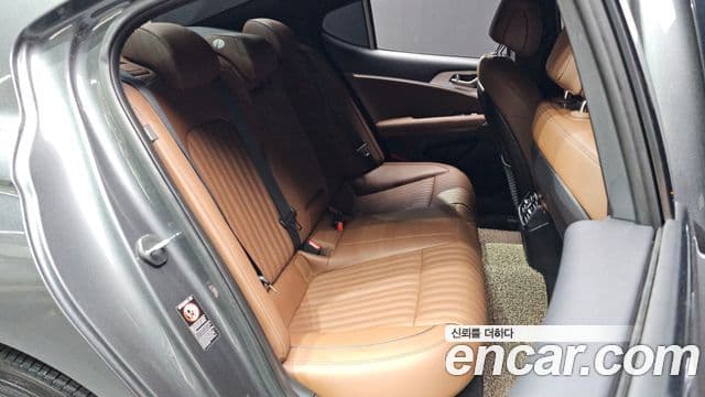 Genesis G70 2019 — Şəkil 24/34