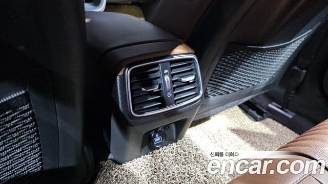 Genesis G70 2019 — Şəkil 18/34