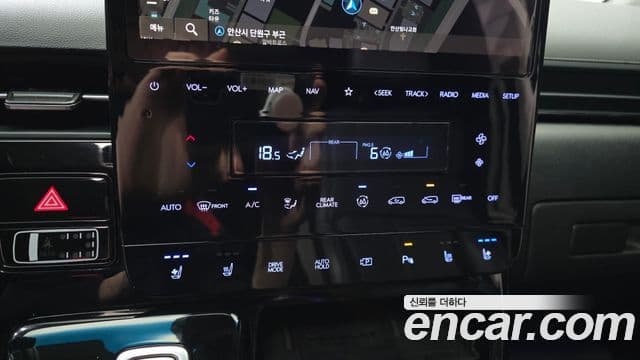 Hyundai Staria 2023 — Фото 15/20