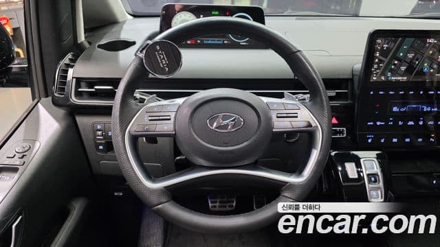 Hyundai Staria 2023 — Фото 16/20