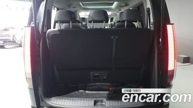 Hyundai Staria 2023 — Фото 19/20