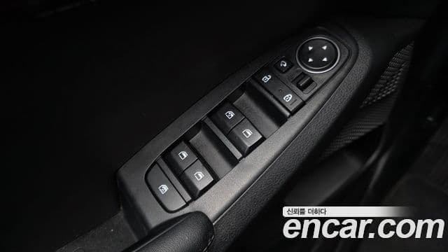 Kia Seltos 2020 — ფოტო 9/31
