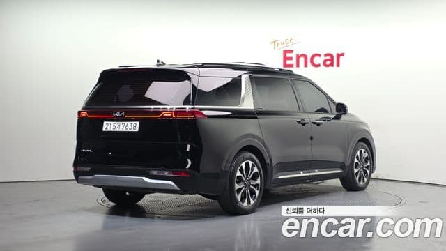Kia Carnival 2022 — Фото 2/20