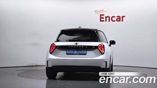 Mini Cooper Electric 2024 — Photo 20/20