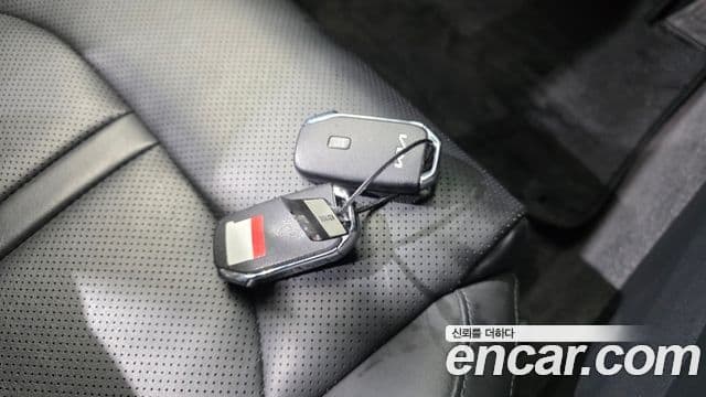Kia K5 2023 — Şəkil 18/20