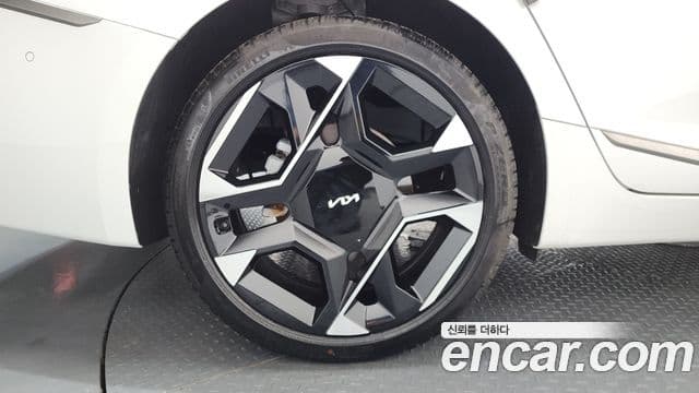 Kia K8 2025 — ფოტო 5/20