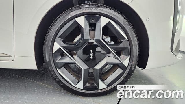 Kia K8 2025 — Photo 17/42