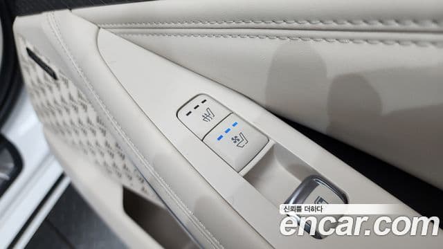 Kia K8 2025 — Photo 37/42