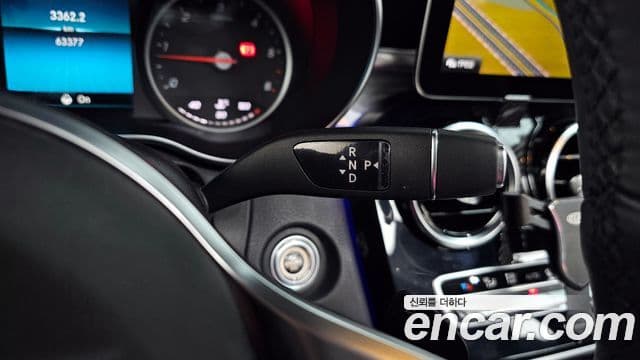 Mercedes-Benz C-Class 2020 — Photo 5/20