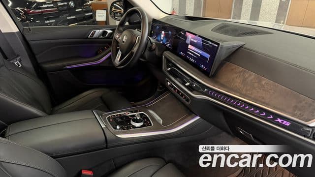 BMW X5 2024 — Photo 8/20