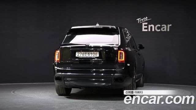 Rolls-Royce Cullinan 2019 — Photo 1/20