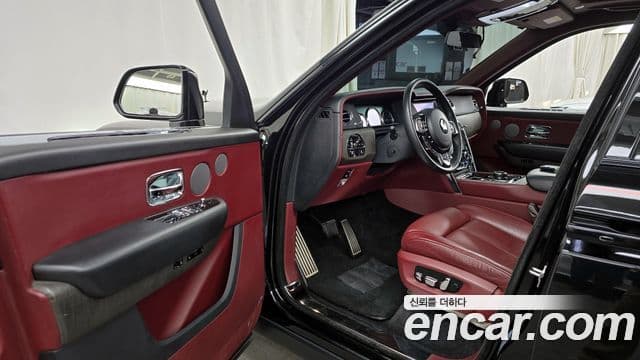 Rolls-Royce Cullinan 2019 — Photo 11/20