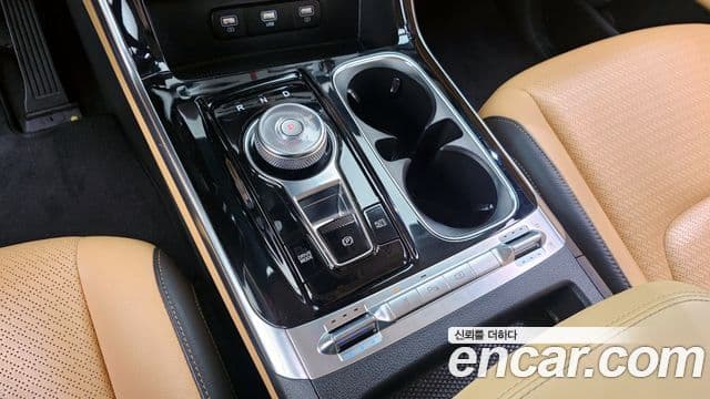 Kia Carnival 2021 — Şəkil 9/20