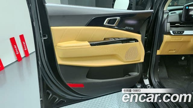 Kia Carnival 2021 — Photo 20/33