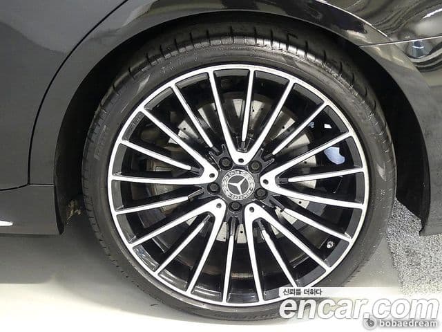Mercedes-Benz S-Class 2021 — Photo 8/20
