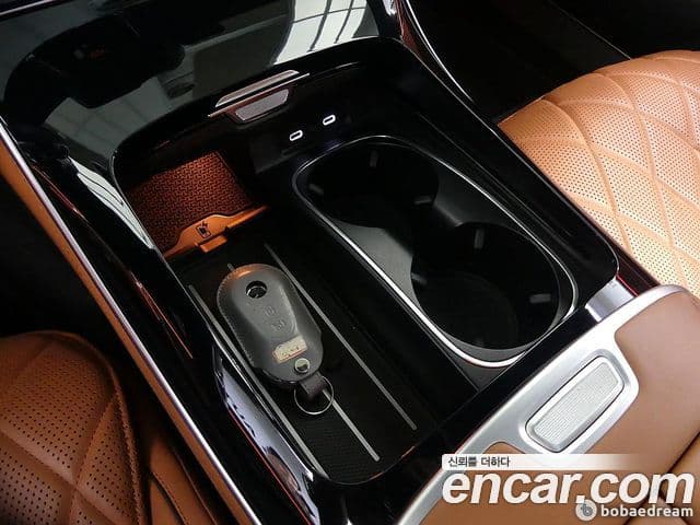 Mercedes-Benz S-Class 2021 — Photo 11/20