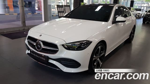 Mercedes-Benz C-Class 2023 — ფოტო 17/17