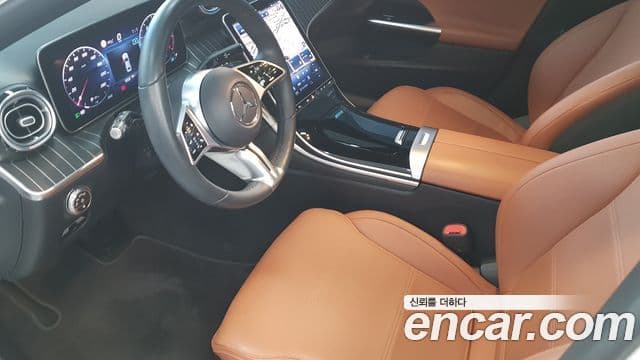 Mercedes-Benz C-Class 2023 — ფოტო 8/17