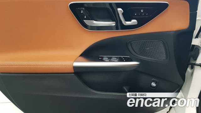 Mercedes-Benz C-Class 2023 — ფოტო 14/17