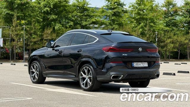 BMW X6 2021 — Photo 11/20