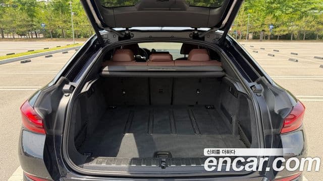 BMW X6 2021 — Photo 19/20